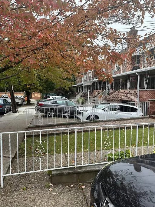 Morris Park Area Apartment New York