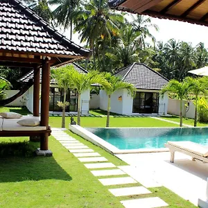 https://villa-junjungan-resort-pool-spa.ubudhotelsnow.com